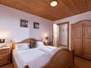 ferienwohnng_guggelberger_buchau_19_ellmau_12_2021_schlafzimmer_1